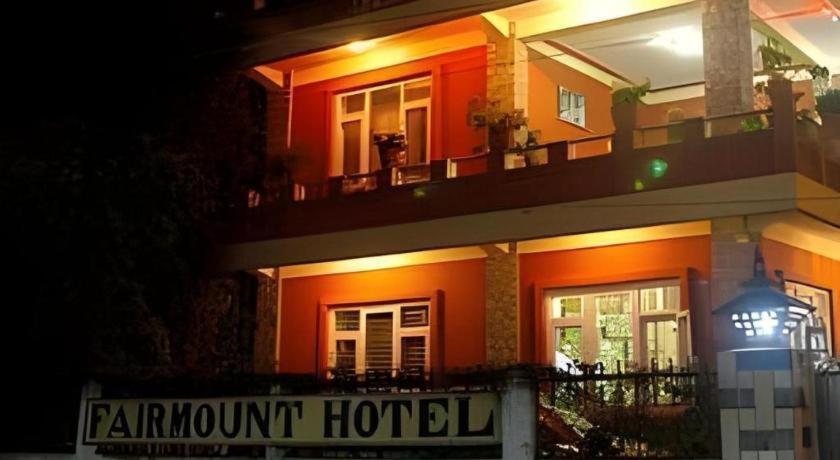Fairmount Hotel Pokhara Esterno foto
