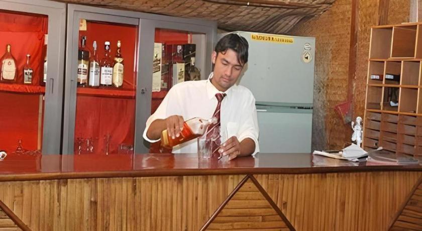 Fairmount Hotel Pokhara Esterno foto