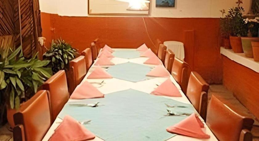 Fairmount Hotel Pokhara Esterno foto