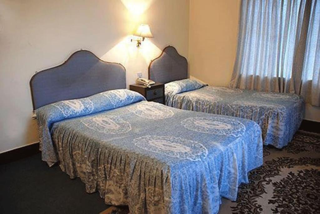 Fairmount Hotel Pokhara Esterno foto