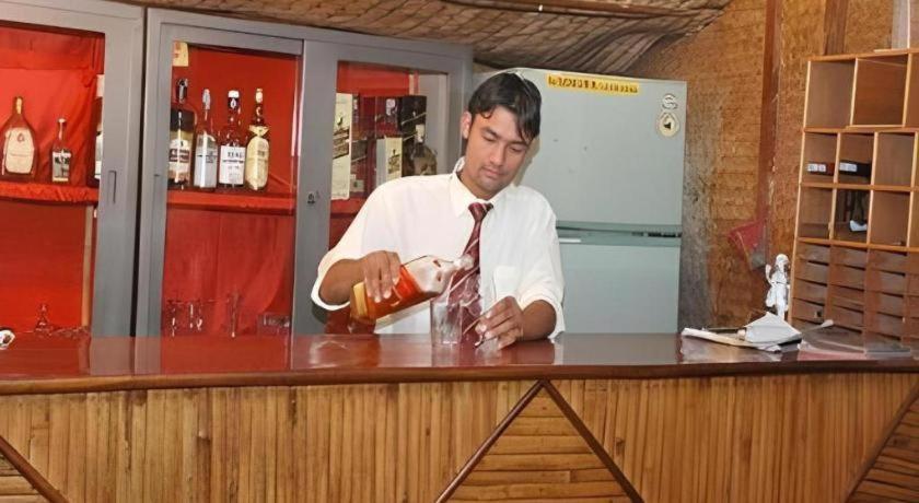 Fairmount Hotel Pokhara Esterno foto